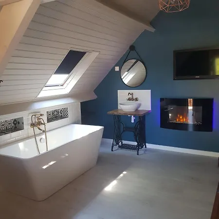 Les Equestre De Ninon * Moult